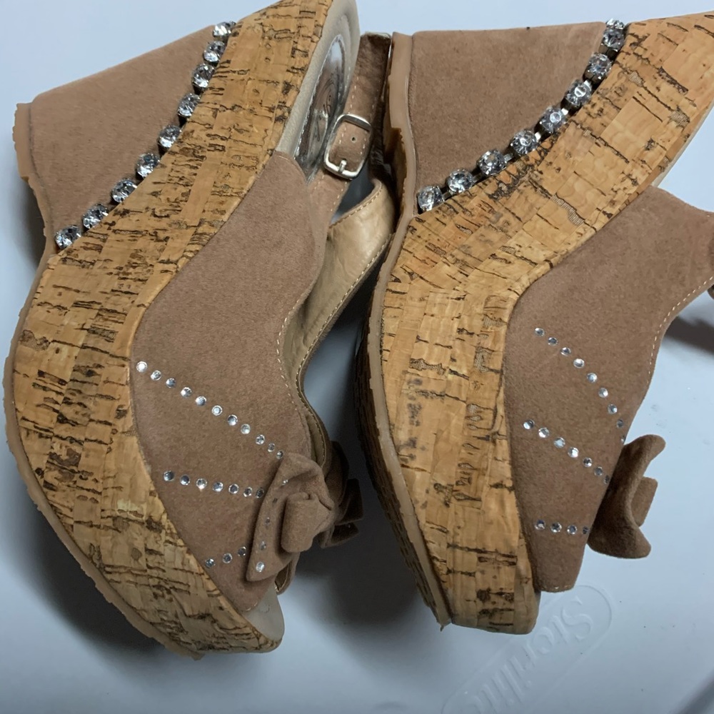 Tan strap back Ladies Wedges with jewels